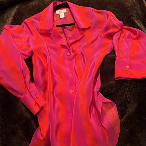 🩷🧡PRICE DROP🩷🧡 Vintage Victoria’s Secret Collection Sleep Shirt🧡🩷 🩷🧡 - Picture 5 of 7